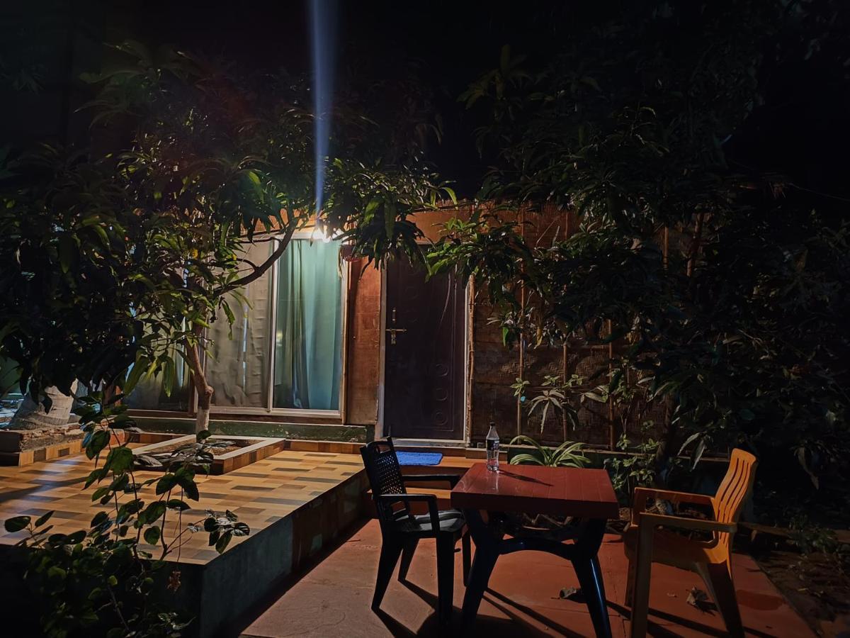 Lotus Riya Home Stay Hampi Εξωτερικό φωτογραφία